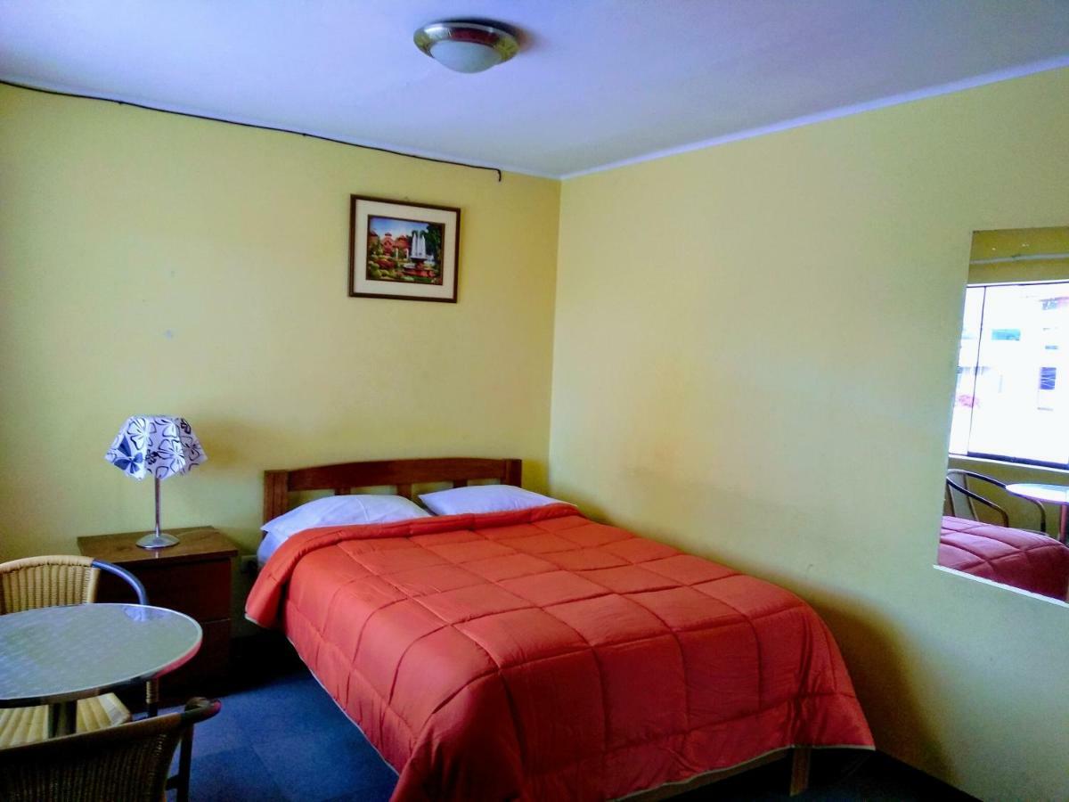 Casa Blanca Hospedaje Huamancaca Habitación foto