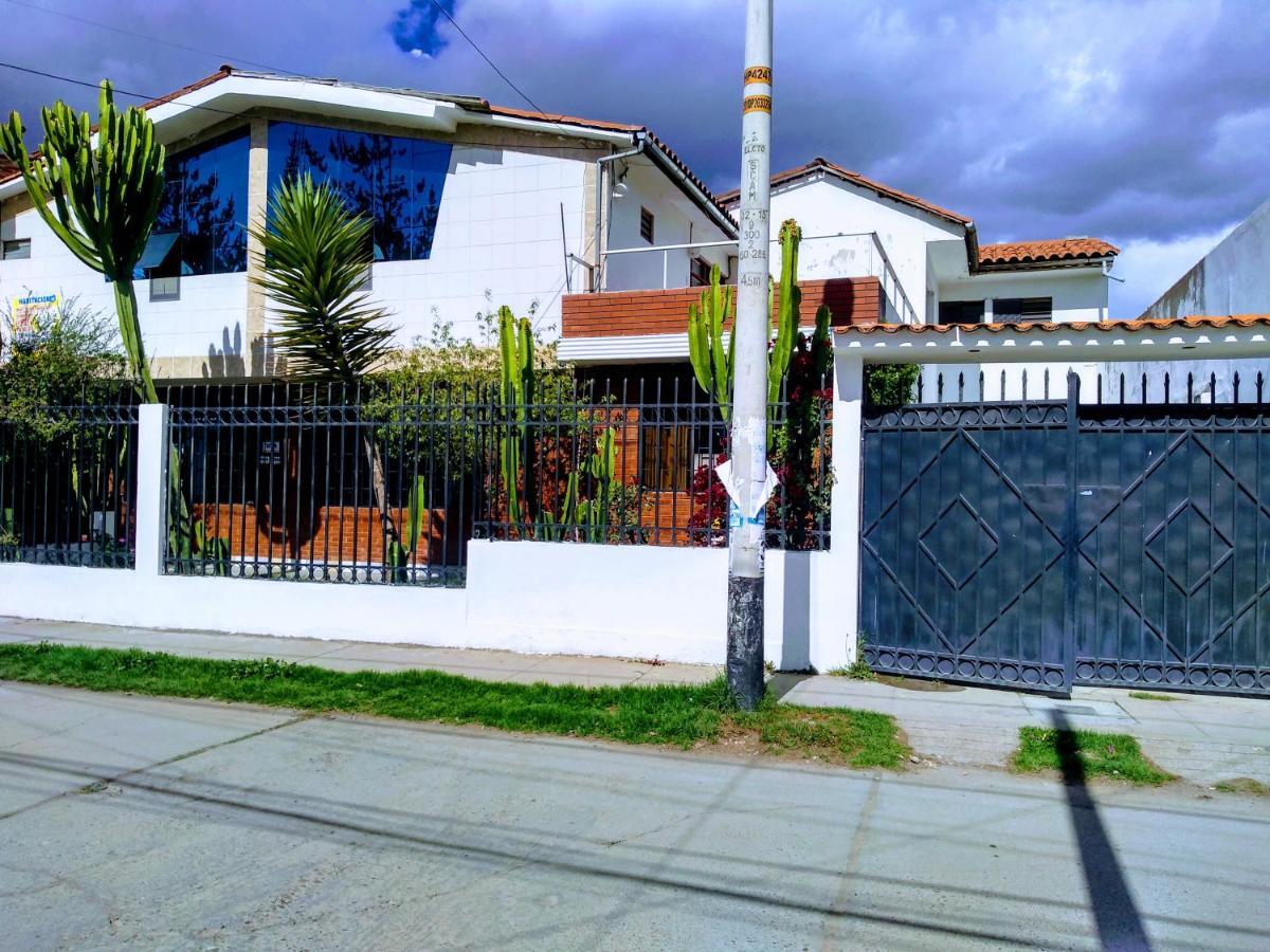 Casa Blanca Hospedaje Huamancaca Exterior foto